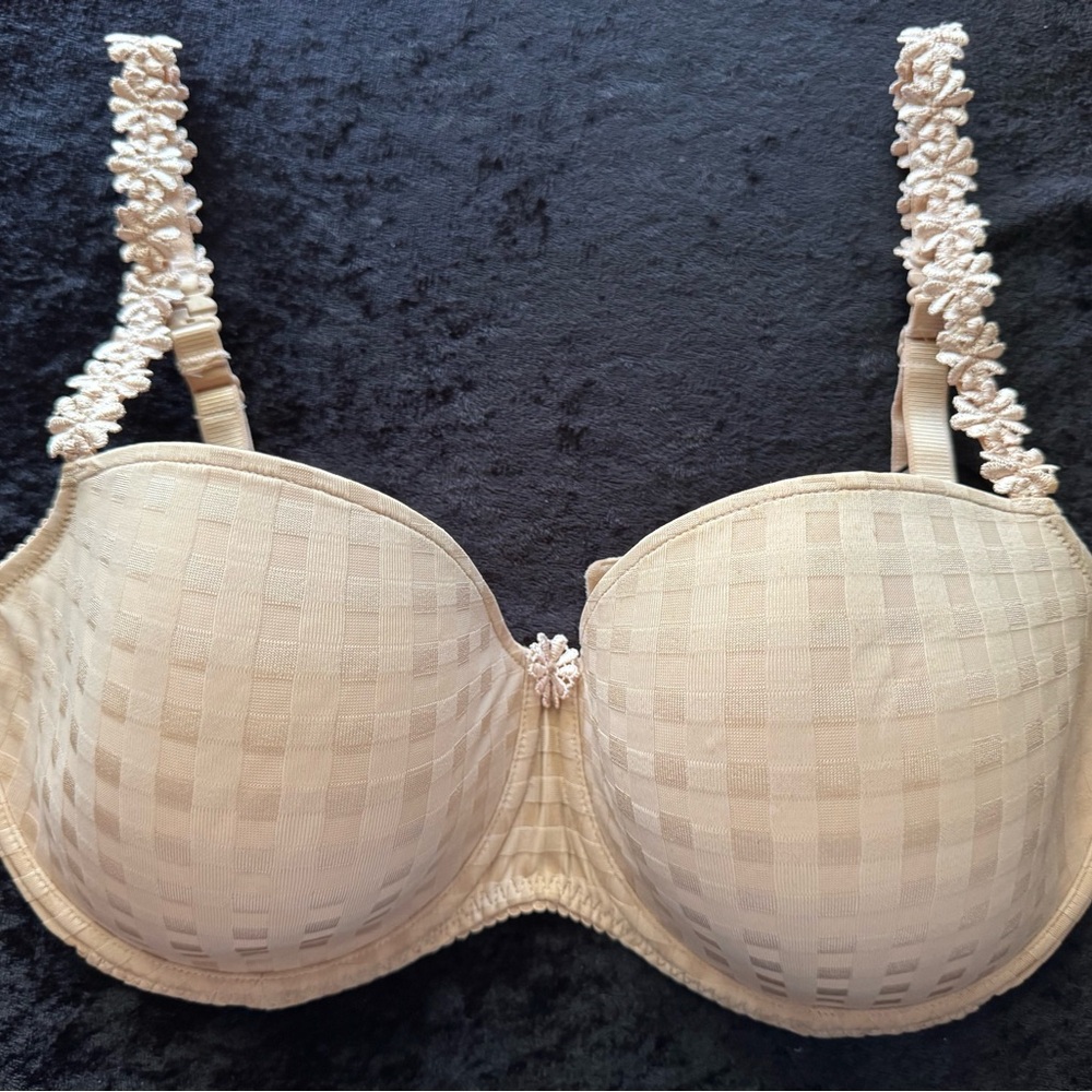 *NWT* Nude Demi Checkered convertible Strap Bra